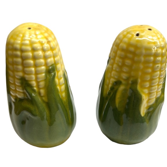 Vintage Shawnee Pottery King Corn Salt & Pepper Shakers - Picture 3 of 5